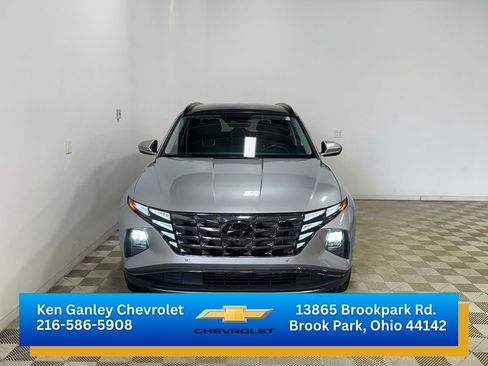 Used 2023 Hyundai Tucson Limited w/ Winter Package image 2