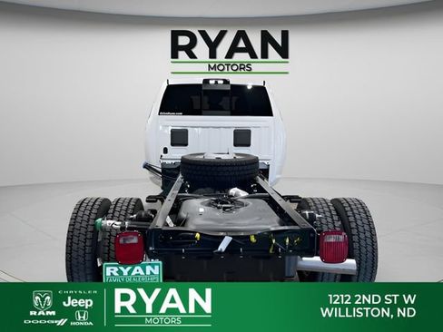 New 2026 RAM 5500 Tradesman AWD/4WD image 7