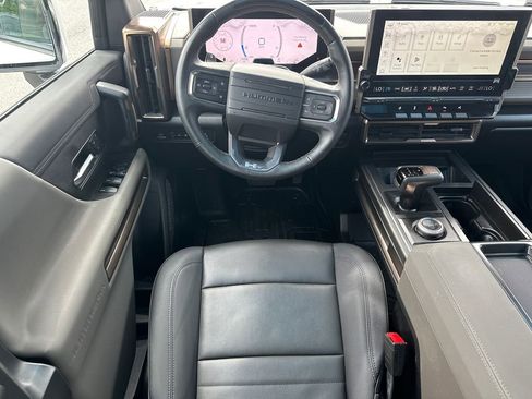 Used 2024 GMC Hummer EV 2X AWD/4WD image 23