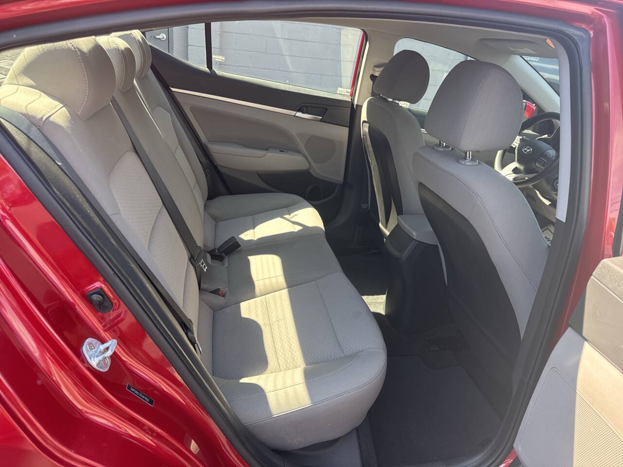 Used 2019 Hyundai Elantra SEL FWD image 20