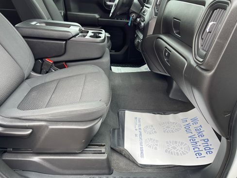 Used 2021 Chevrolet Silverado 1500 Custom image 15