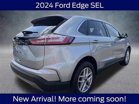 Used 2024 Ford Edge SEL w/ Convenience Package AWD/4WD image 4