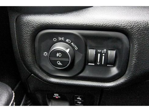 Used 2023 RAM 1500 Laramie RWD image 20