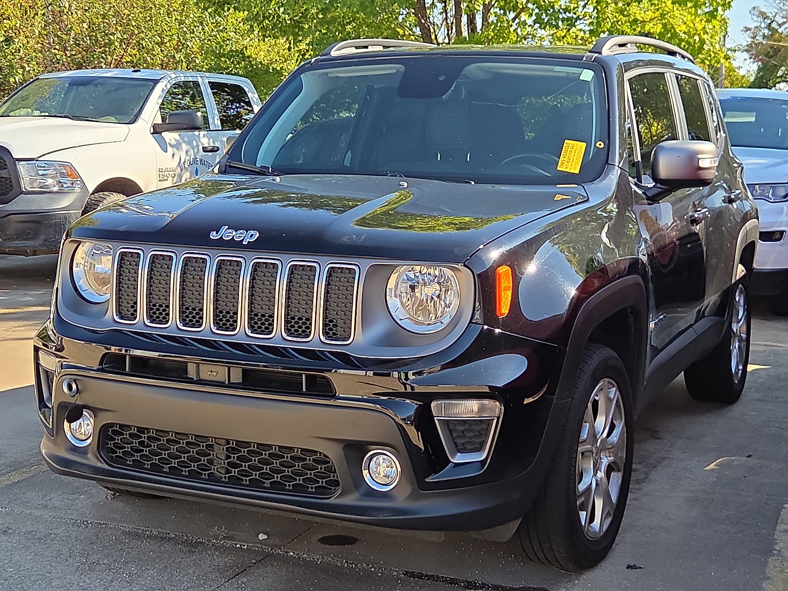 Used 2019 Jeep Renegade Limited AWD/4WD image 2