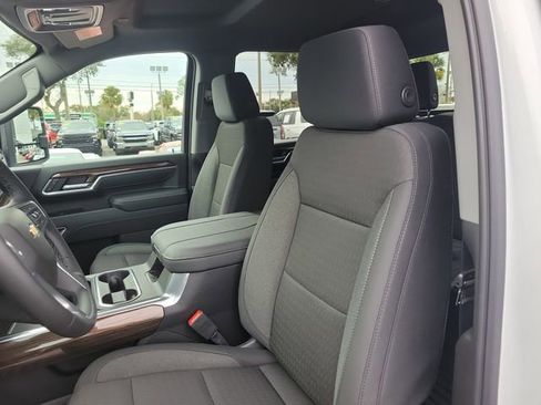 New 2026 Chevrolet Silverado 2500 LT image 16