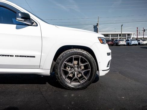 Used 2020 Jeep Grand Cherokee Limited X image 12
