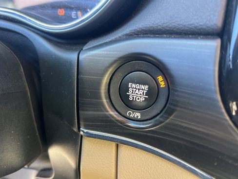 Used 2020 Jeep Grand Cherokee Limited w/ Premium Lighting Group image 20