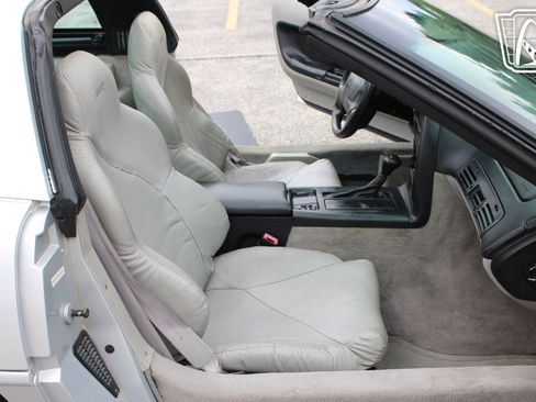 Used 1996 Chevrolet Corvette Coupe RWD image 18