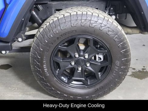 Used 2022 Jeep Gladiator Sport AWD/4WD image 42