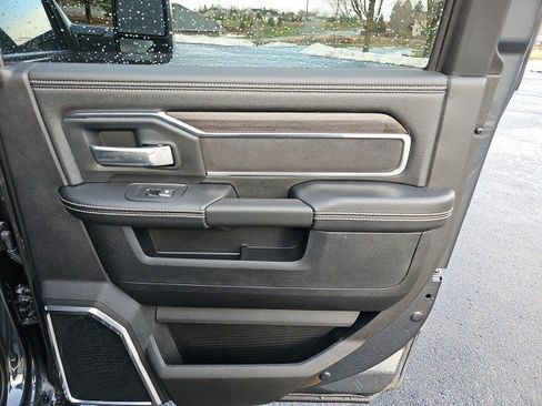 Used 2025 RAM 2500 Laramie image 17