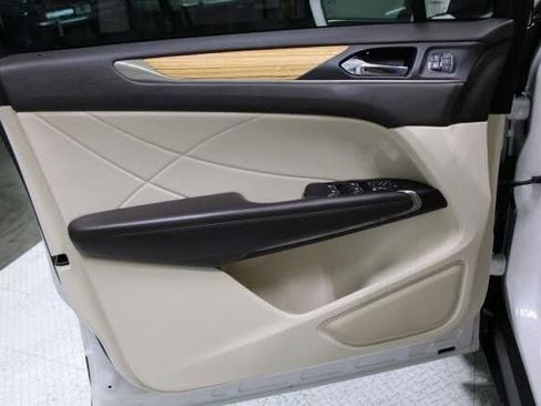 Used 2015 Lincoln MKC AWD w/ Equipment Group 101A Select image 44