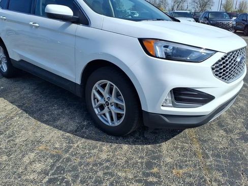 Used 2023 Ford Edge SEL w/ Convenience Package AWD/4WD image 4
