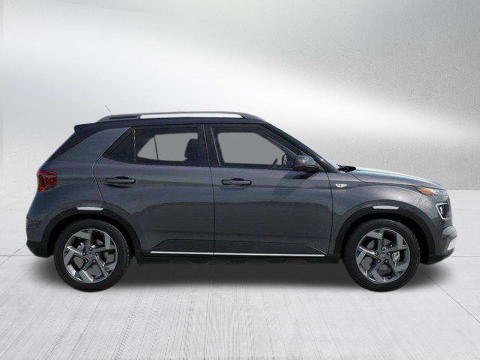 New 2026 Hyundai Venue SEL FWD image 7