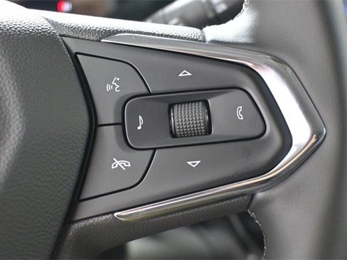 New 2026 Chevrolet Trax LT w/ Driver Confidence Package image 18