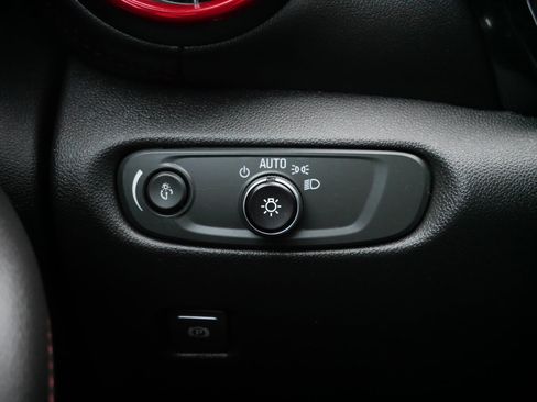 Used 2022 Chevrolet Blazer RS w/ Enhanced Convenience Package image 27