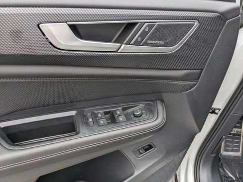 New 2026 Volkswagen Atlas Cross Sport SEL Premium R-Line image 20