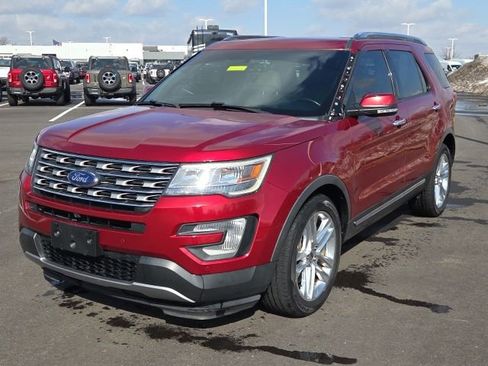 Used 2016 Ford Explorer Limited image 16