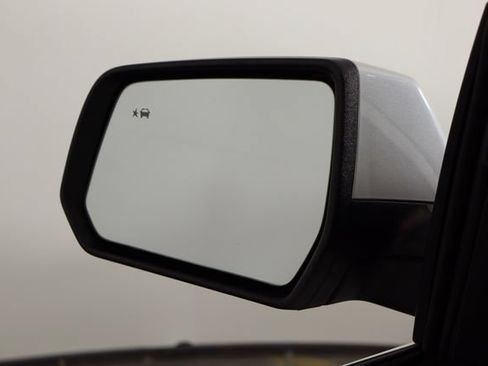 Used 2021 GMC Acadia SLT FWD image 39