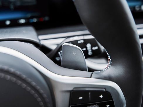 Used 2026 BMW X7 M60i image 68