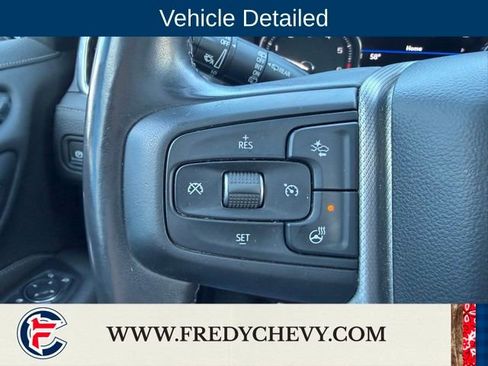 Used 2021 GMC Yukon Denali w/ Denali Premium Package image 12