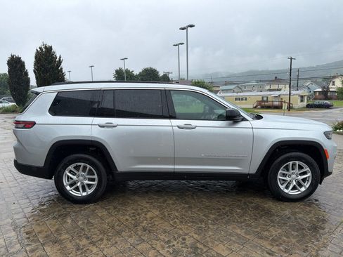 New 2026 Jeep Grand Cherokee L 4WD image 9