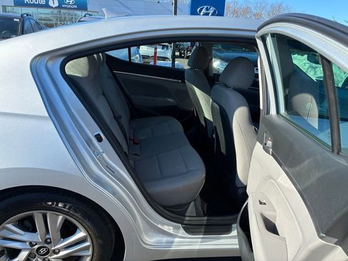 Used 2020 Hyundai Elantra SEL image 19
