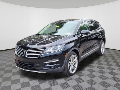 Used 2017 Lincoln MKC Reserve w/ Lincoln MKC Climate Package AWD/4WD image 2