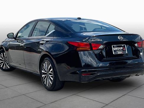 Certified 2025 Nissan Altima 2.5 SV FWD image 12