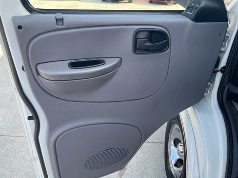 Used 2000 Dodge B1500 RWD image 31