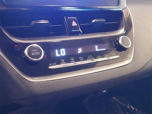 Used 2023 Toyota Corolla LE image 27