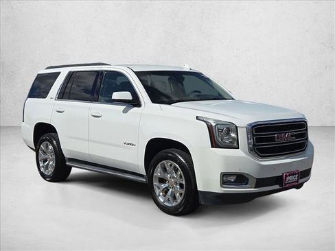 Used 2017 GMC Yukon SLT image 3
