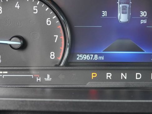 Used 2022 Ford Explorer XLT w/ Equipment Group 202A RWD image 21