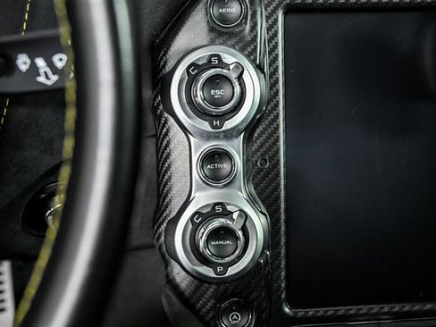Used 2018 McLaren 720S Performance RWD image 35
