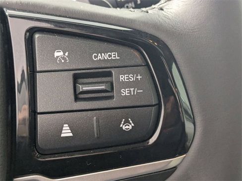 Used 2025 Honda Odyssey Touring image 18