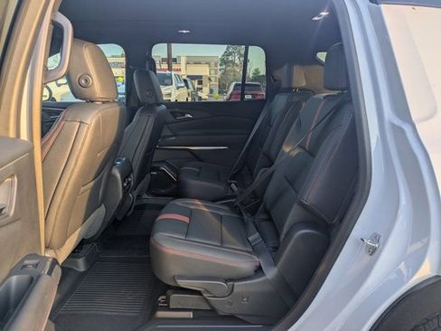 New 2026 Chevrolet Traverse RS w/ LPO, Floor Liner Package FWD image 14