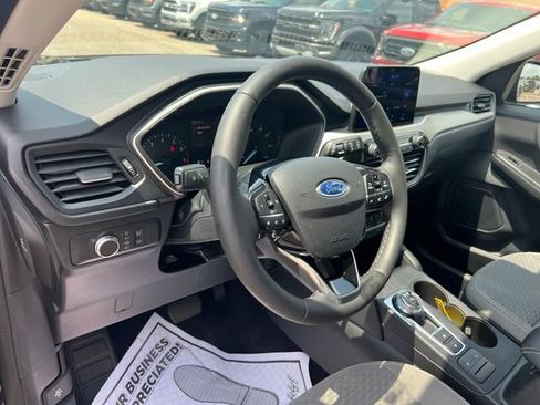 Certified 2021 Ford Escape SE w/ Cold Weather Package AWD/4WD image 7