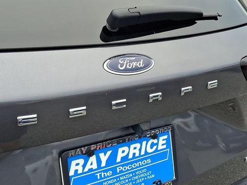 Certified 2023 Ford Escape ST-Line w/ Tech Pack #1 AWD/4WD image 32