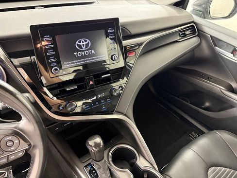 Used 2024 Toyota Camry SE FWD image 27