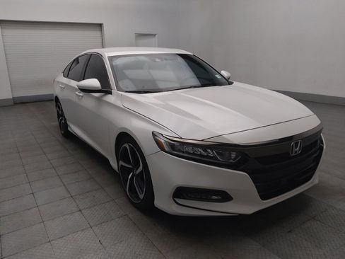 Used 2019 Honda Accord Sport image 13