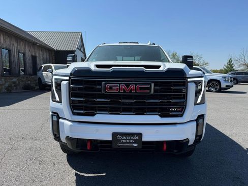 Used 2024 GMC Sierra 2500 AT4 w/ AT4 Premium Plus Package image 10