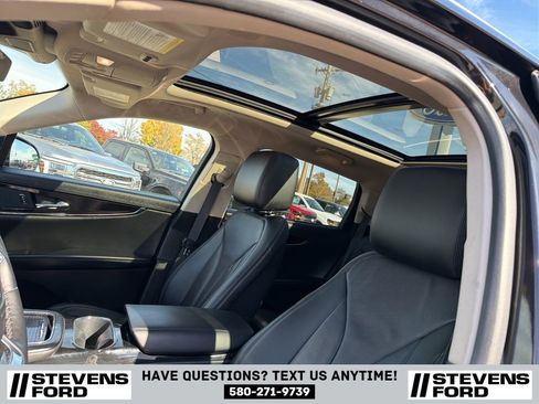 Used 2021 Lincoln Nautilus Reserve w/ Monochromatic Package image 17