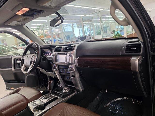 Used 2017 Toyota 4Runner Limited AWD/4WD image 8