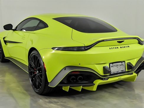 Used 2023 Aston Martin V8 Vantage Coupe RWD image 8