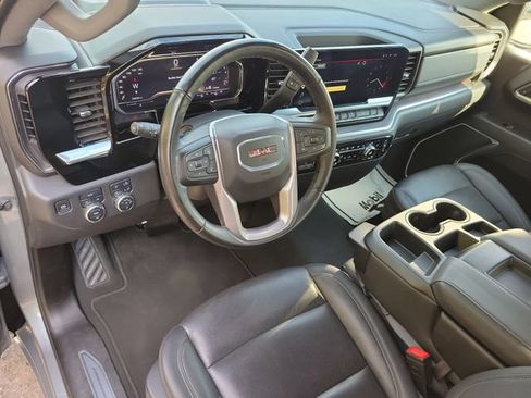 Used 2025 GMC Sierra 1500 SLT AWD/4WD image 8