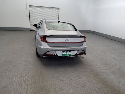 Used 2022 Hyundai Sonata SE w/ Cargo Package FWD image 6