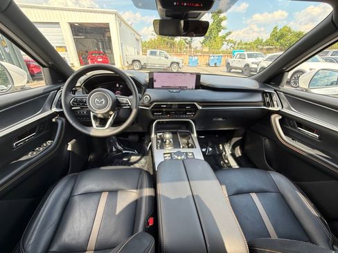 Used 2024 MAZDA CX-90 Plug-In Hybrid w/ Premium Plus AWD/4WD image 26