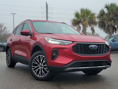 Used 2025 Ford Escape SE