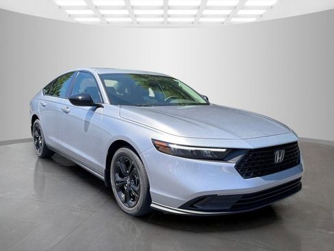 New 2025 Honda Accord SE image 5