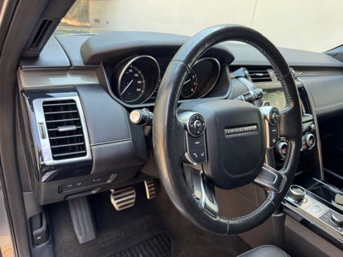 Used 2017 Land Rover Discovery HSE Luxury AWD/4WD image 25