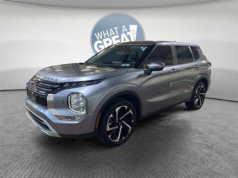 Used 2022 Mitsubishi Outlander SE image 8